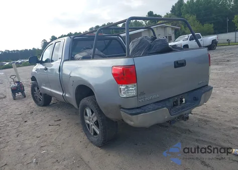 2013 Toyota Tundra Grade 5.7L V8 z USA, uszkodzony, nr VIN 5TFUW5F16DX291825